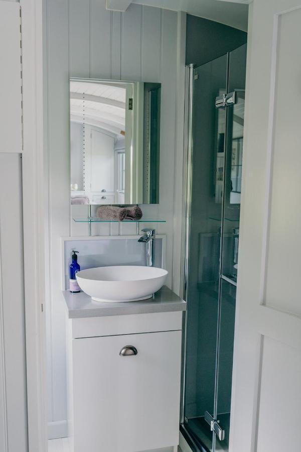 Blatchford Briar - Award Winning Private Shephards Huts With Their Own Secluded Hot Tubs Milton Abbot Exterior foto